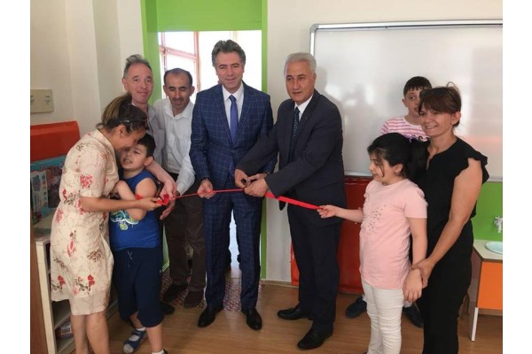KIZILAY HAFİF OTİZM SINIFINI YENİLEDİ