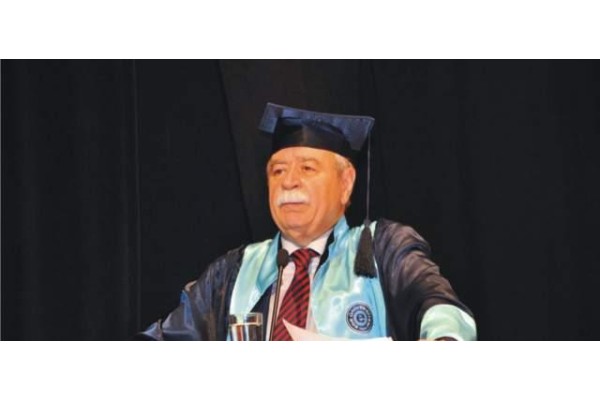 Hakkı Ülkü mezun oldu