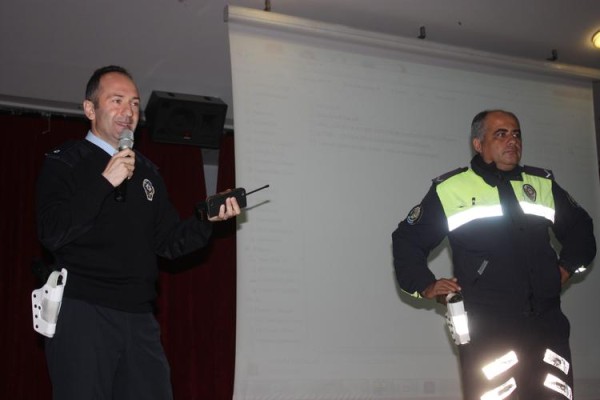 SERVİS SÜRÜCÜLERİNE SEMİNER VERİLDİ