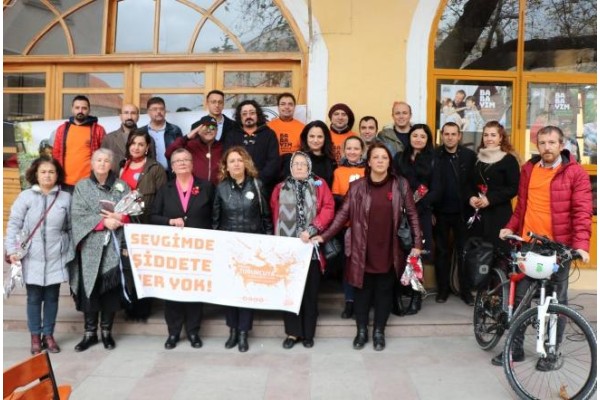 KADINA YÖNELİK ŞİDDETE KARŞI MÜCADELE ÇAĞRISI