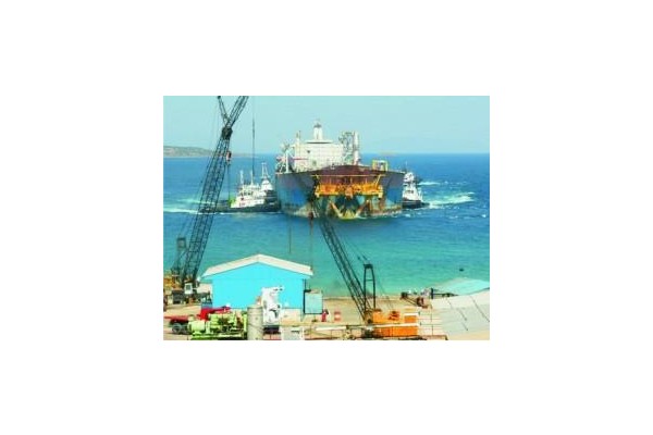 Gemi söküm sanayisi krizi fırsata çevirdi