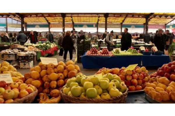 MENEMEN BELEDİYESİ PAZARCILARDAN ÜCRET ALMAYACAK