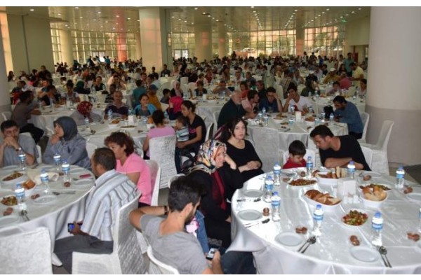 İFTARLAR YENİ MAHALLE DÜĞÜN SALONU’NDA