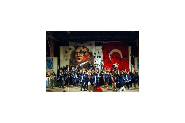 ALP OĞUZ ANADOLU LİSESİNİN GURUR GECESİ