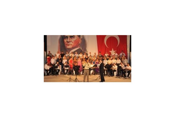 DEV KORODAN MUHTEŞEM KONSER