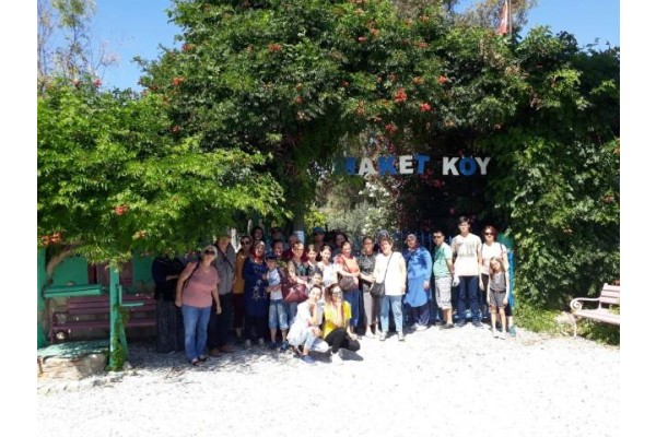 ŞİRİNCE VE MAKET KÖY’Ü GEZDİLER