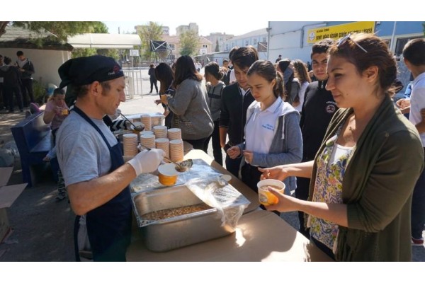 ŞEHİT OĞUZ ÖZGÜR ÇEVİK'TE AŞURE HAYRI