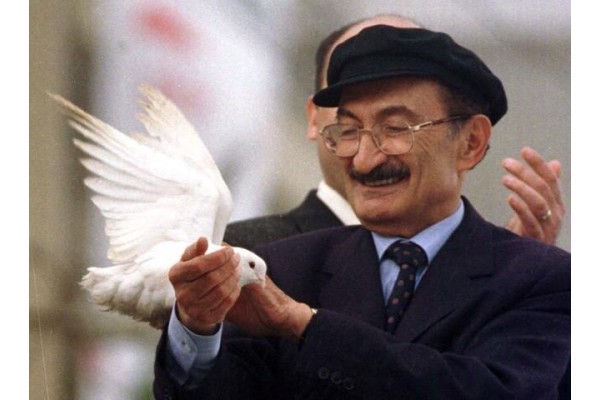 Ecevit’in adı ve düşünceleri yaşatılacak