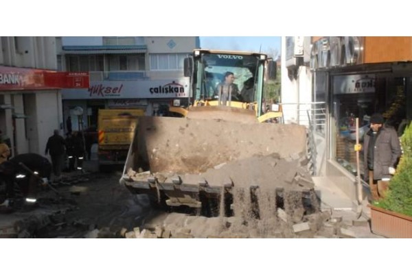 İzmir Caddesi yenileniyor