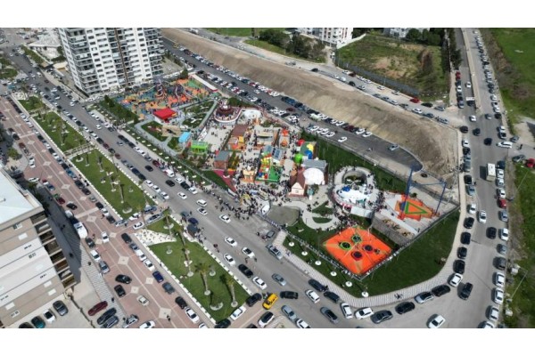 Çocuk Oyun Köyü ziyaretçi rekoru kırdı