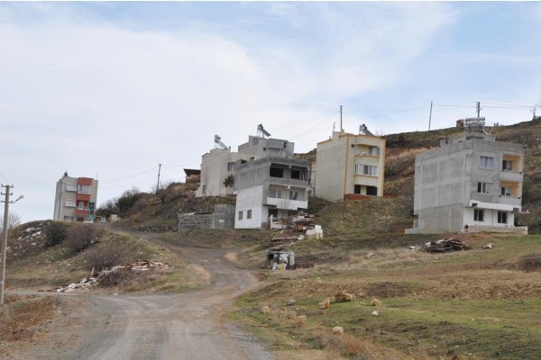 YENİ MAHALLE'DEKİ KANGREN: CİNDERE