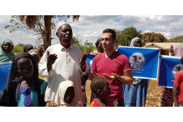 Türk şirketinden Uganda’ya yardım eli