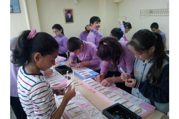 TÜRK HAVA KURUMU'NDAN MODEL UÇAK EĞİTİMİ