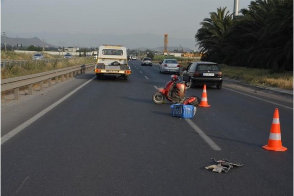 ALİAĞA'DA TRAFİK KAZASI: 1 ÖLÜ, 1 YARALI