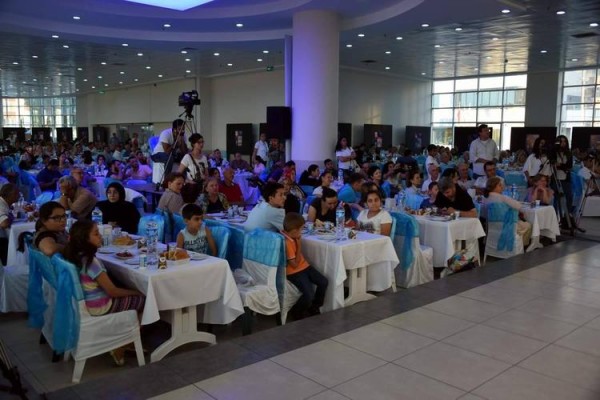 ALİAĞA'DA İLK ORUÇ AÇILDI