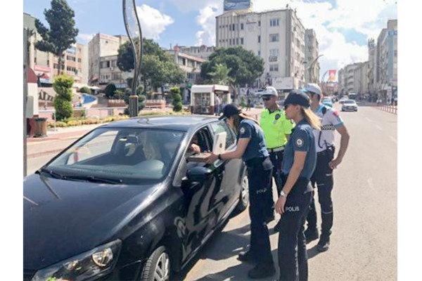 Emniyet bayramda sahada olacak