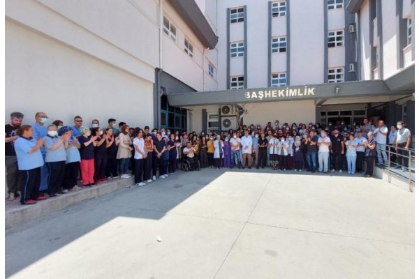 “Sağlık çalışanları şiddet sarmalından kurtarılmalı”