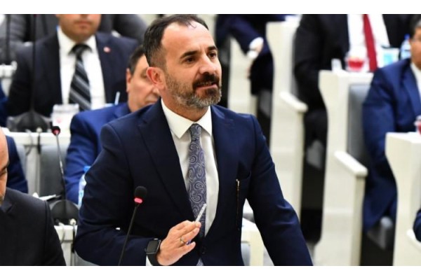 BÜYÜKŞEHİRE TOPLU ULAŞIM ELEŞTİRİSİ