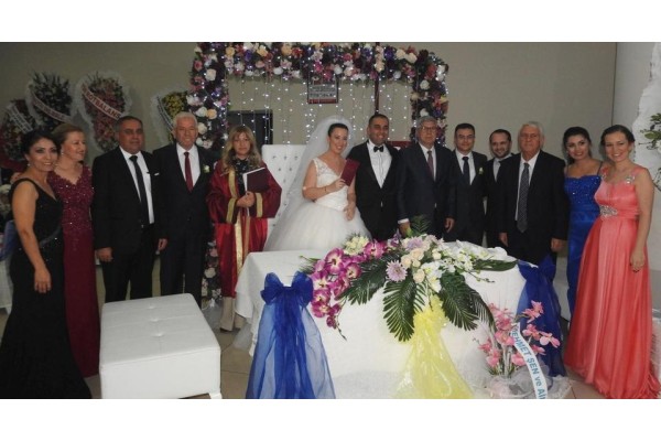 EKREN AİLESİNİN MUTLU GÜNÜ