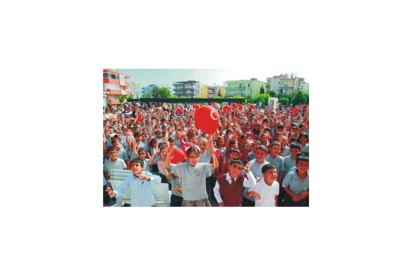 YARIYIL TATİLİ BİTTİ, DERS ZİLİ ÇALIYOR