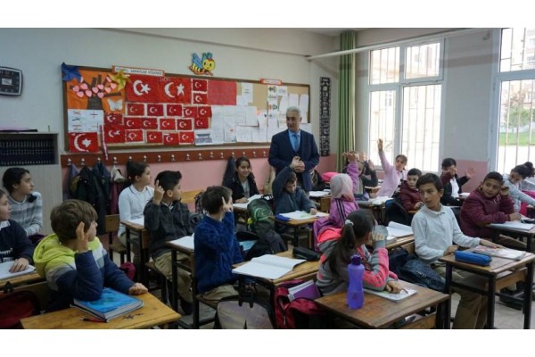 HER GÜN FARKLI OKULA ZİYARETLER SÜRÜYOR