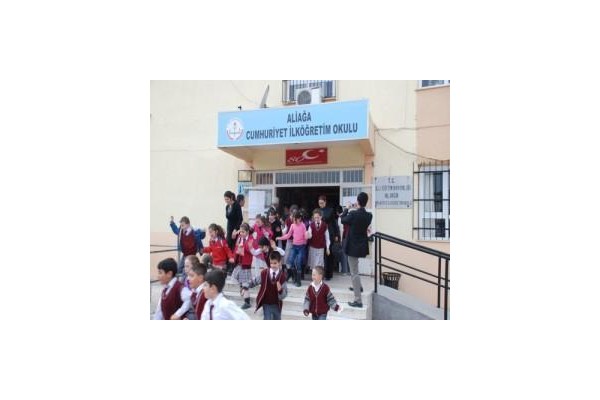 Okul 1 dakika 46 saniyede boşaltıldı