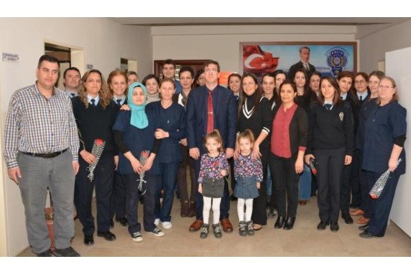 EMNİYET KADINLARI UNUTMADI