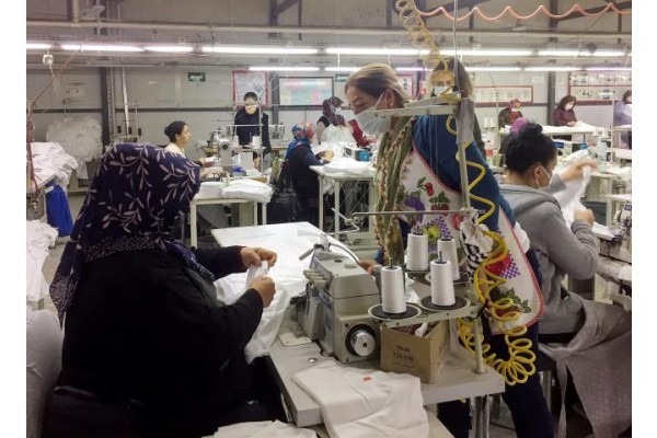 TEKSTİL İŞÇİSİ KADINLARLA 8 MART KUTLAMASI