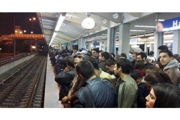 BİR İZBAN KLASİĞİ