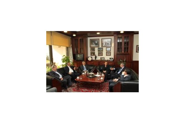 İGC yönetiminden Kocaoğlu’na geçmiş olsun ziyareti