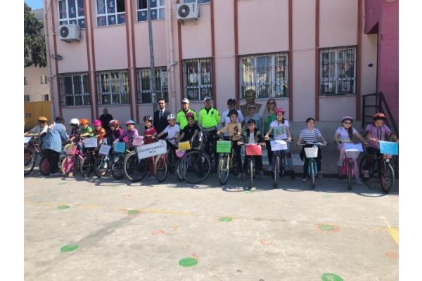 Emniyetten öğrencilere trafik eğitimi