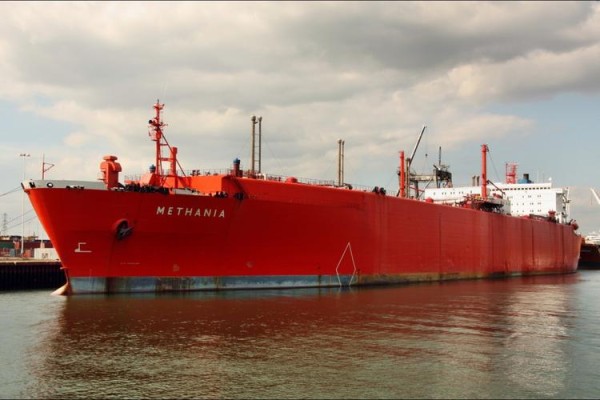 ASBESTLİ GEMİNİN SÖKÜMÜNE TEPKİ