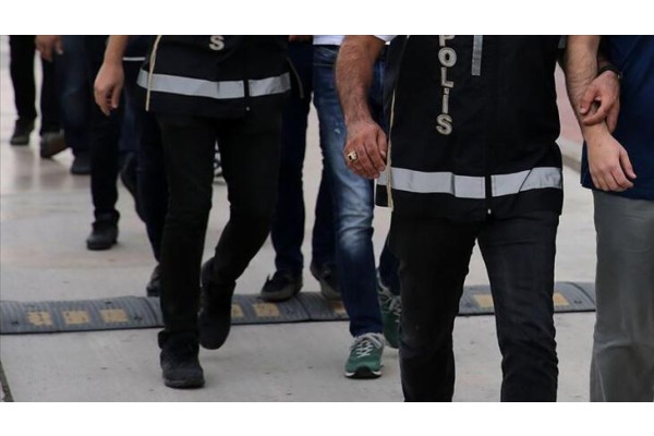 FETÖ OPERASYONUNDA 19 ŞÜPHELİ YAKALANDI