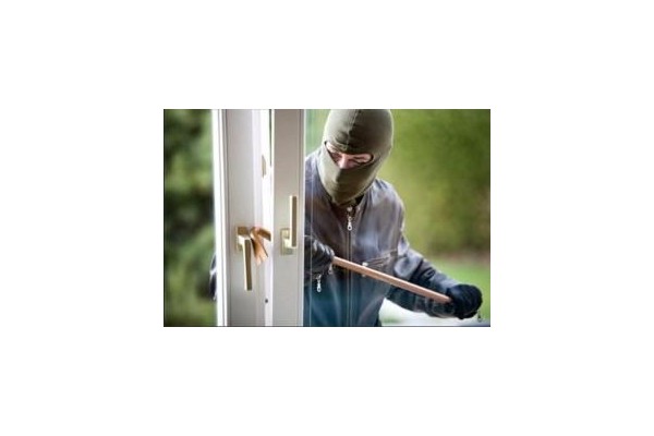 ALİAĞA POLİSİ HIRSIZLARA GEÇİT VERMİYOR!