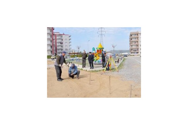 Belediyeden 5 mahalleye 8 park