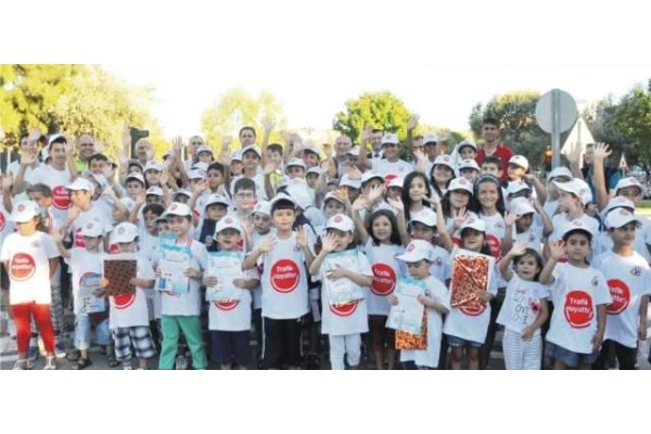 MİNİK SÜRÜCÜLERİN  SERTİFİKA COŞKUSU