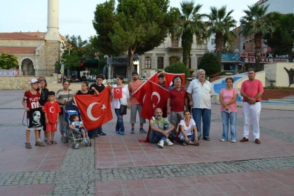 BİR AVUÇ DUYARLI İNSAN