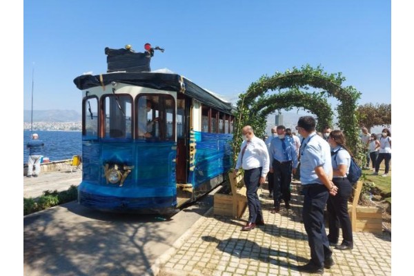 NOSTALJİK TRAMVAY SEFERE BAŞLIYOR
