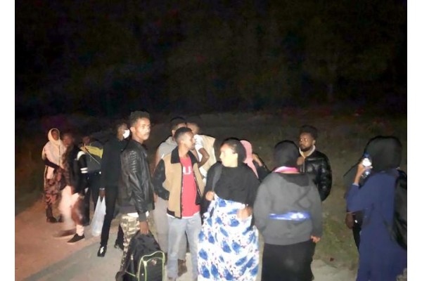 ÇALTILIDERE’DE 25 DÜZENSİZ GÖÇMEN YAKALANDI