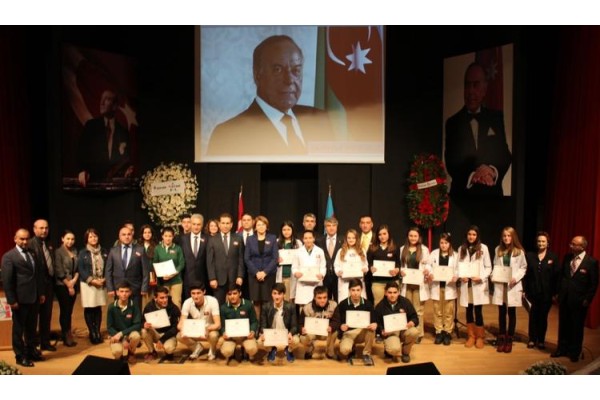 HEYDAR ALİYEV ALİAĞA’DA ANILDI