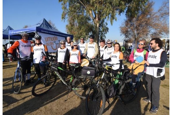 Umuda pedal çevirdiler