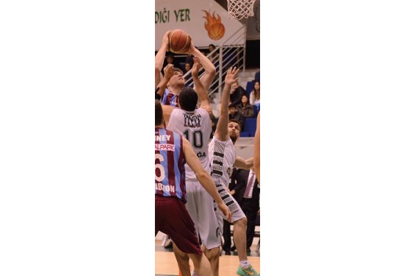 Aliağa Petkim: 84 – Trabzonspor Medical Park: 92