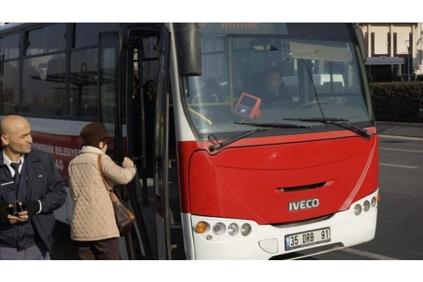 MİNİBÜS İNDİ BİNDİ ÜCRETİ 7,5 LİRA OLDU