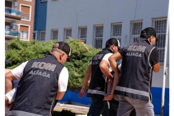 Aliağa gümrüğünde rüşvet operasyonu!