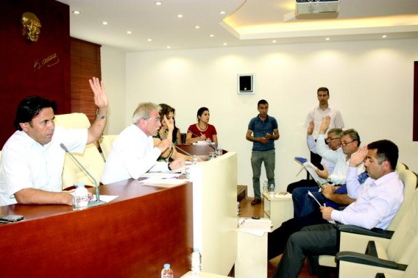 MECLİSTE SICAK GÜNDEM