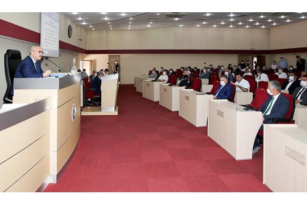 MUHTARLARIN TALEP VE SORULARINI DİNLEDİ