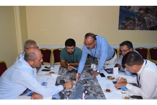 ALİAĞA’NIN SORUNLARI İÇİN TOPLANDILAR