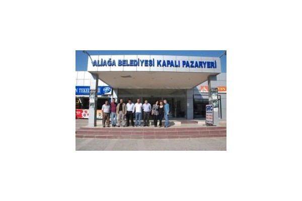 Pazaryeri girişindeki esnaf dert küpü