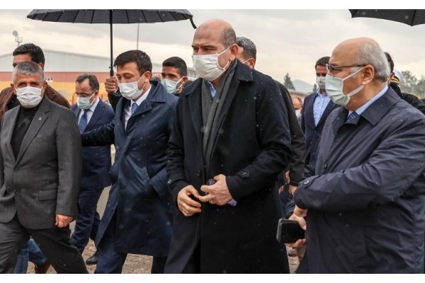 SOYLU, DEPREM BÖLGESİNİ ZİYARET ETTİ