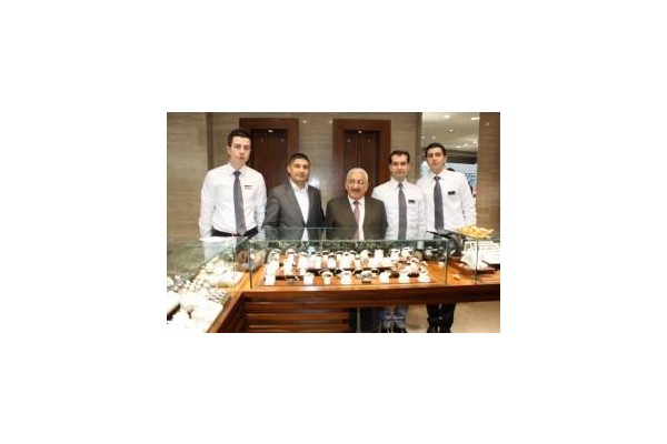 Aliağa'ya yeni ve seçkin bir mekan: KARATAŞ KUYUMCULUK